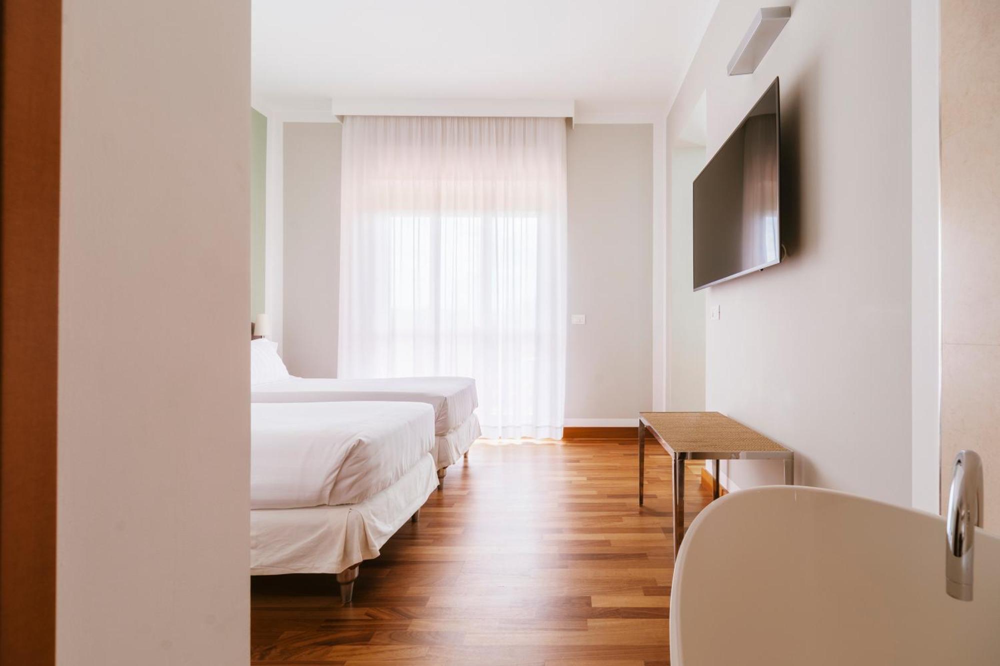 Hotel Miramare Civitanova Marche Luaran gambar